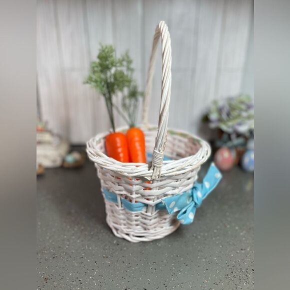 8” Basket White Round Intertwined Polka Dot Blue Ribbon & Bow EPC - Picture 2 of 12